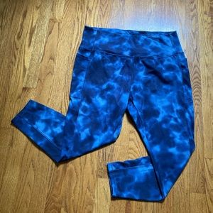 Women’s Danskin blue tie dye 3/4 length pocket leggings